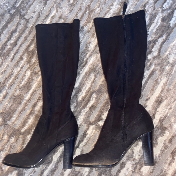 Women’s high calf boots with heels and full zipper - Picture 1 of 3